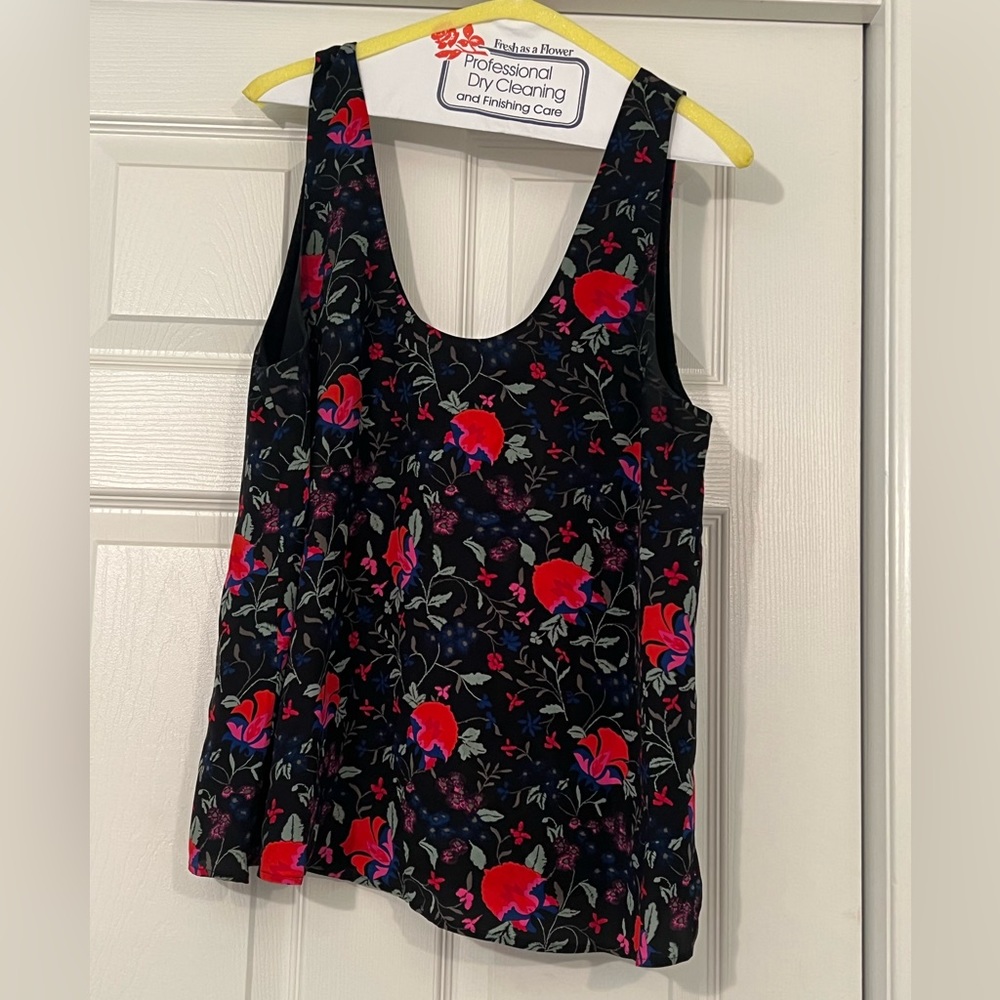 Joie black floral tank top. Size L. Silk